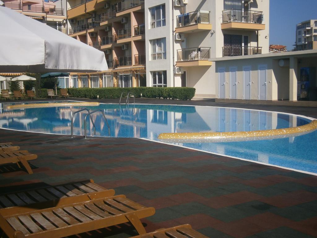Anna Marina Apartments Sveti Vlas Esterno foto