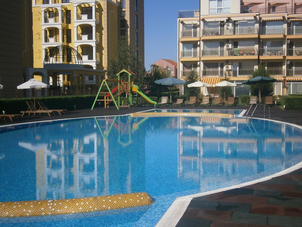 Anna Marina Apartments Sveti Vlas Esterno foto
