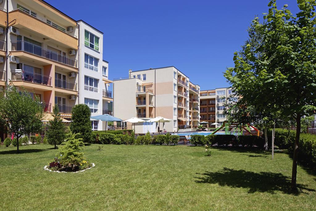 Anna Marina Apartments Sveti Vlas Esterno foto