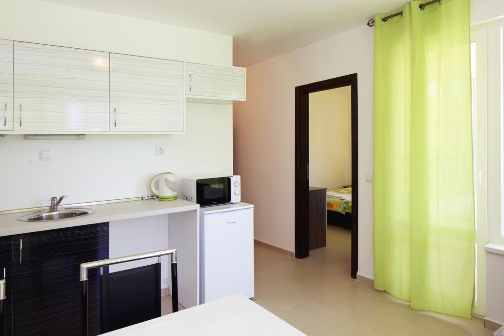 Anna Marina Apartments Sveti Vlas Esterno foto