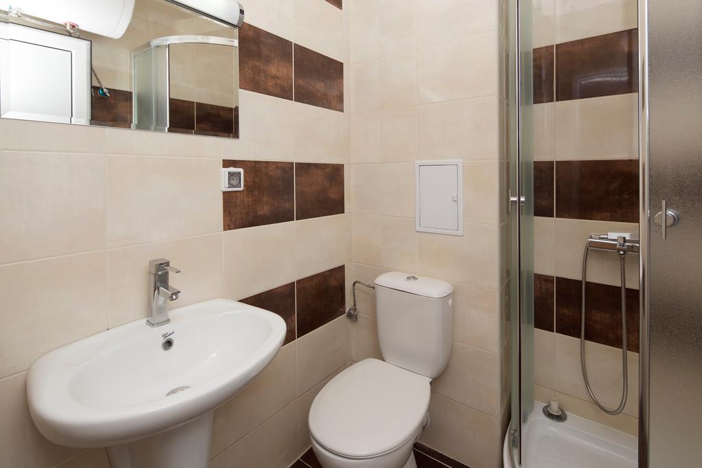 Anna Marina Apartments Sveti Vlas Esterno foto